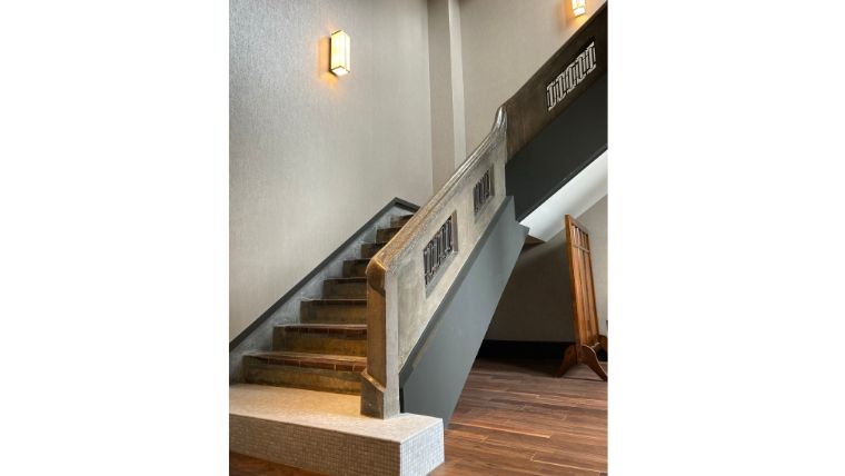 OMO5小樽by星野リゾートの館内で見つけたレトロな階段